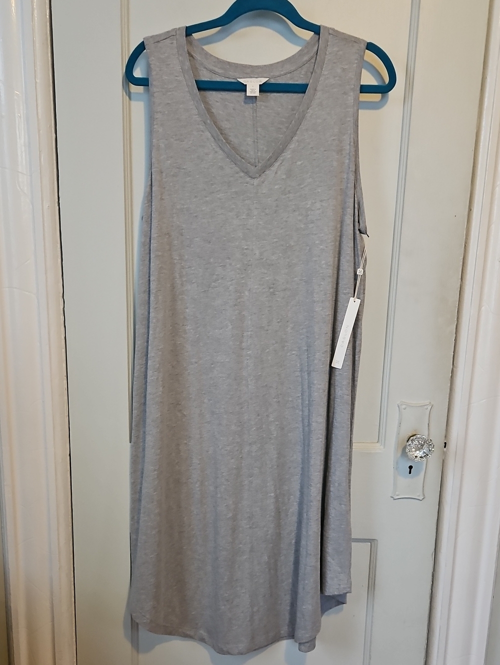 NWT Sleeveless V-Neck Women’s Swing Dress in Light Gray- L